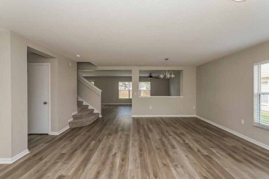 Building Photo - 7345 Hunters Greene Cir