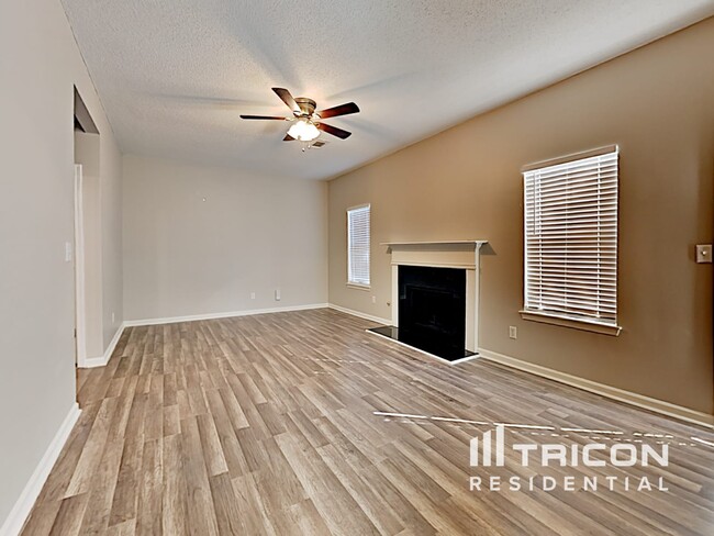 Building Photo - 3305 N Winds Trail