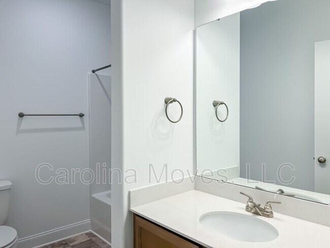 Building Photo - 508 Dottie Ct