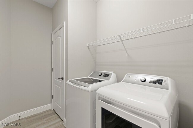 Building Photo - 2281 Priory Ln