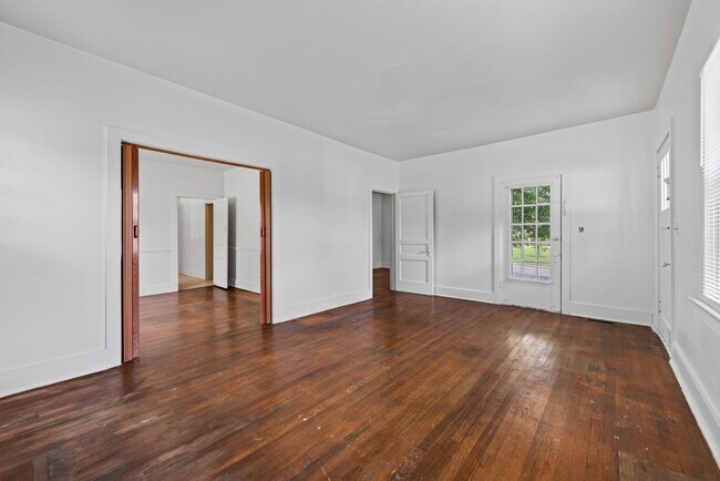 Building Photo - 251 Forbes Ave
