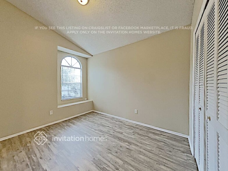 Building Photo - 1009 Brielle Ave