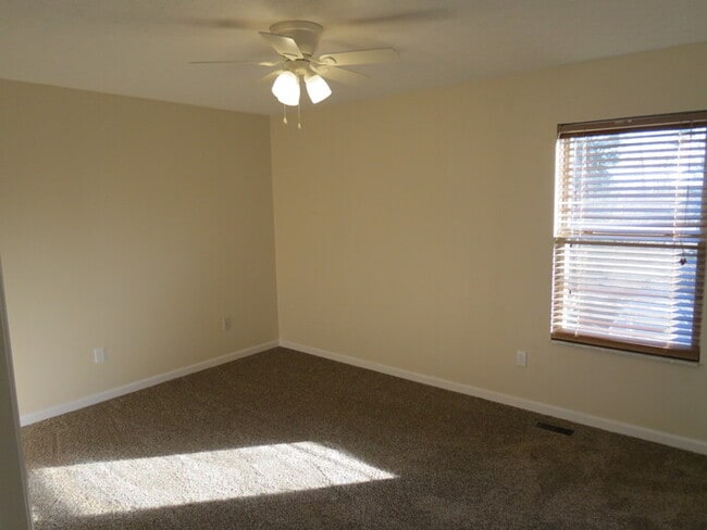 Building Photo - 4466 Catamaran Dr