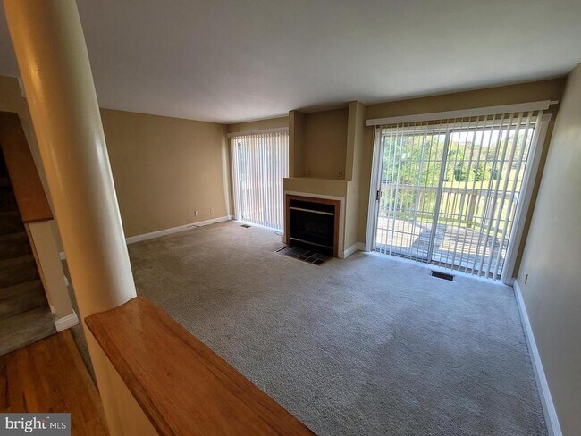Building Photo - 12441 Turtle Dove Pl