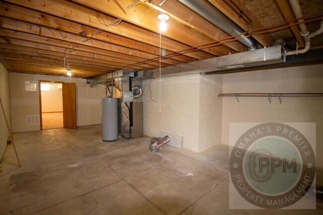 Building Photo - 700.00 off Deposit 4 Bed Ranch House in Mi...