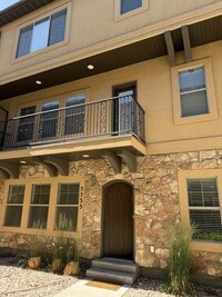 Building Photo - 5535 W Naples Dr