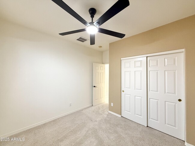 Building Photo - 4148 E Walnut Rd