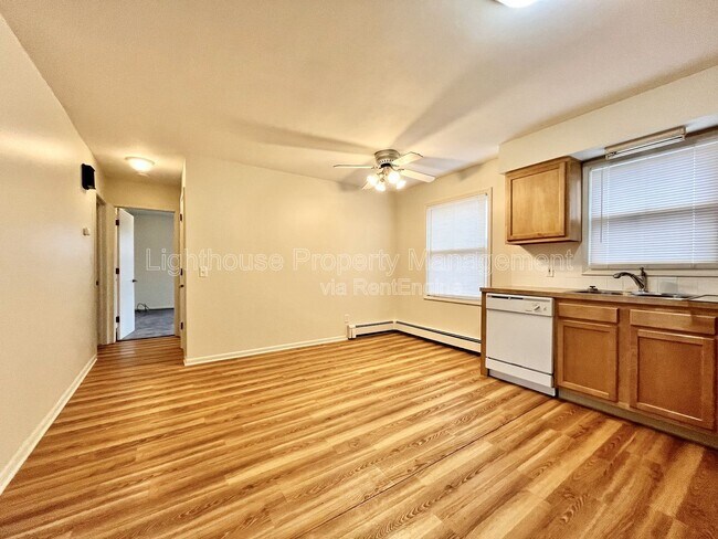 Building Photo - 971 McCarty St NW