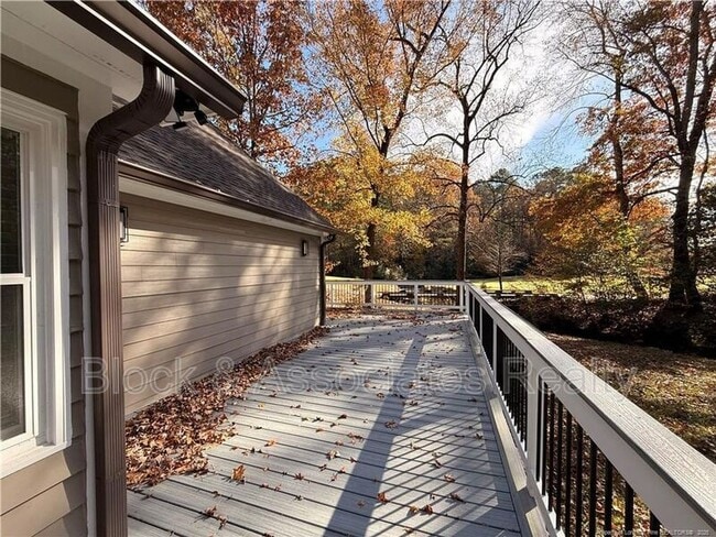 Building Photo - 1610 N Stonegate Dr