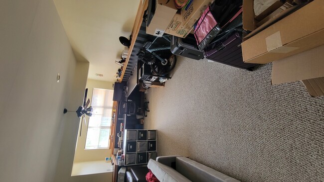 Building Photo - 425 Dunridge Ct