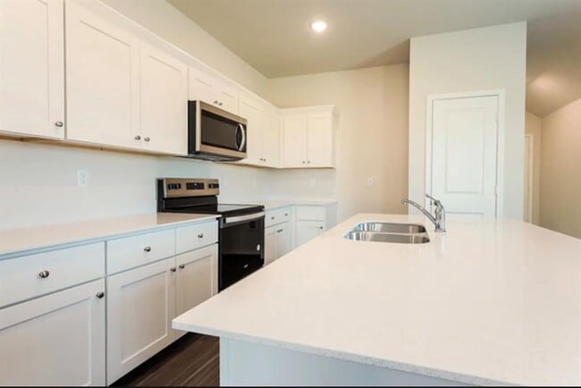 Building Photo - 1803 Crimson Lake Blvd