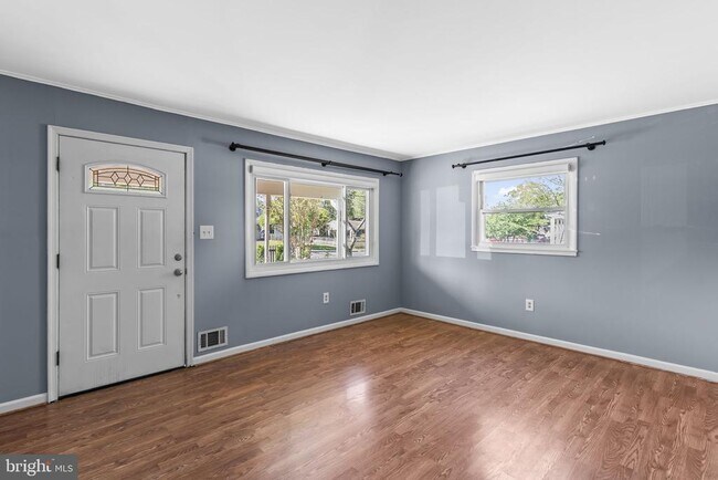 Building Photo - 7596 Amherst Dr