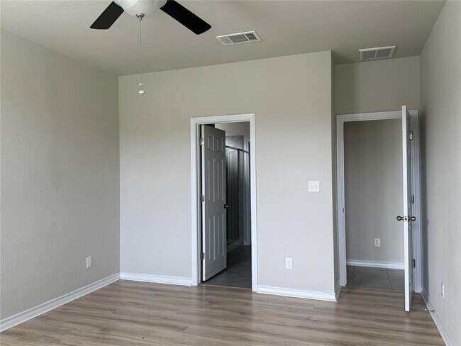 Building Photo - 5989 Malta Cir