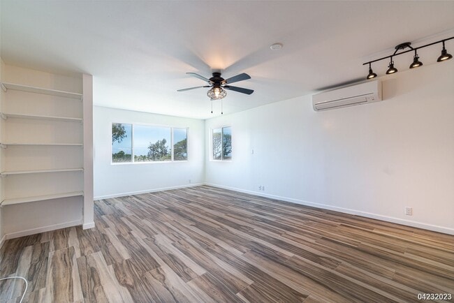 Building Photo - 2bd/1ba/2 parking townhome in Makakilo Hale 1