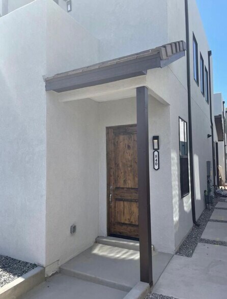 Building Photo - 840 Tijeras Ave NW