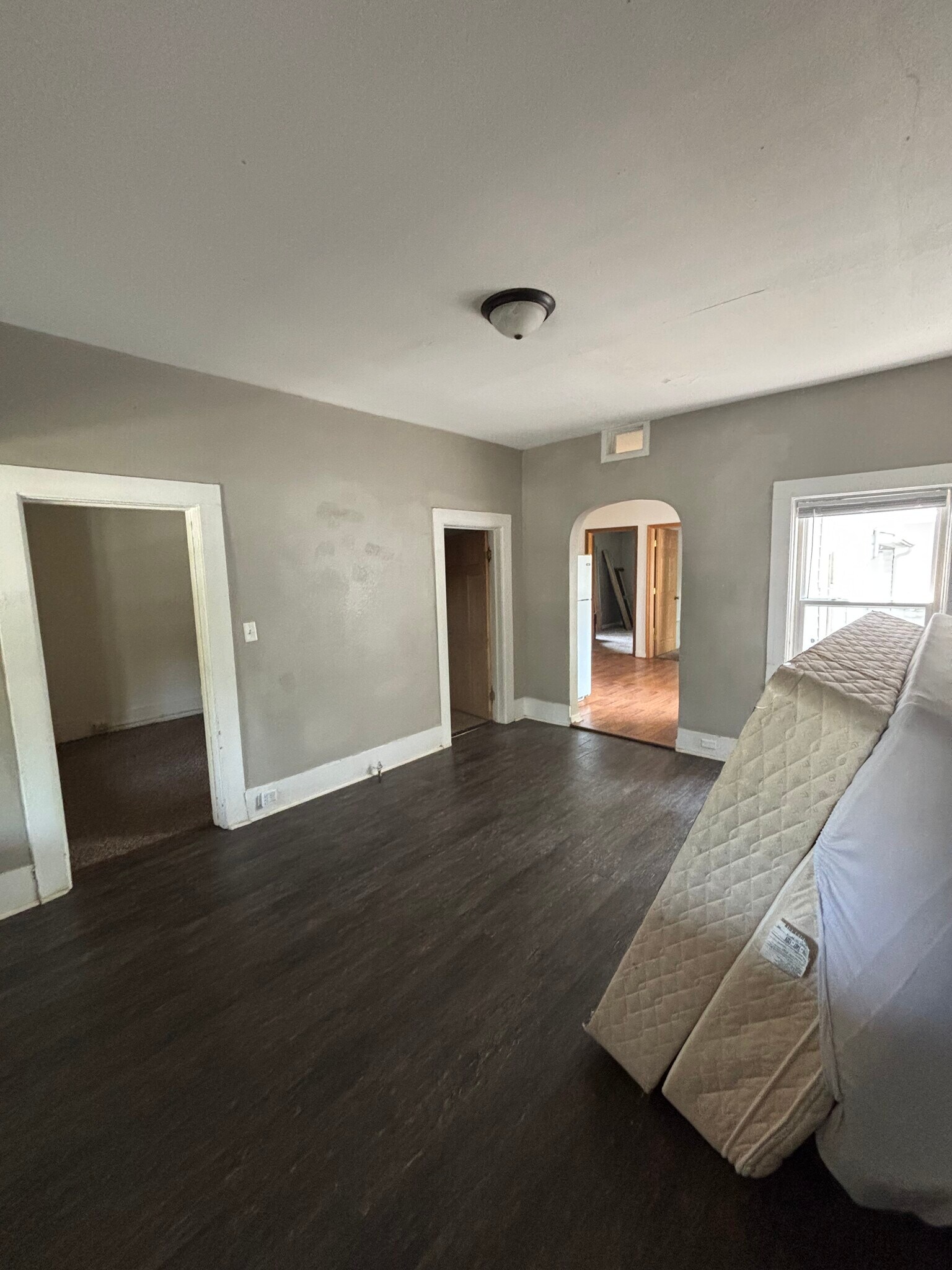 Building Photo - 539 Chippewa St