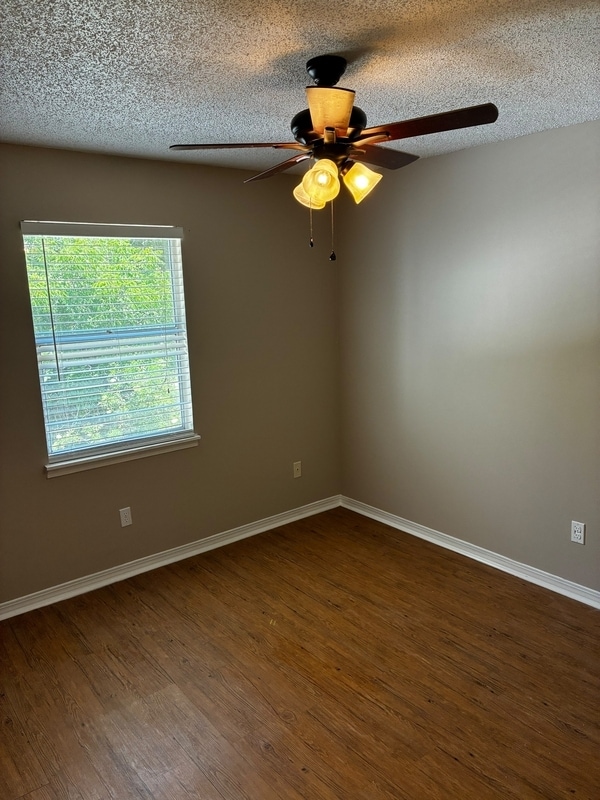 Building Photo - 11671 Tanager Dr