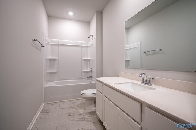 Building Photo - 14653 Mountain Strm Dr