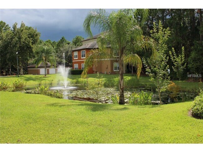 Building Photo - Gorgeous 2/2 Wood Floors Condo For Rent @ ...
