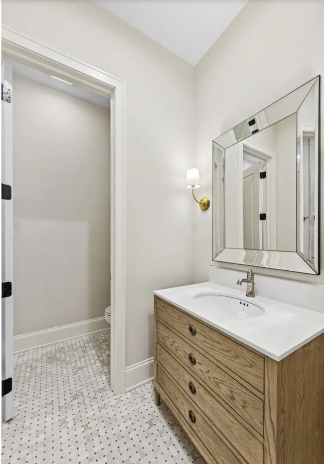 Building Photo - 6206 Flagg Creek Ln