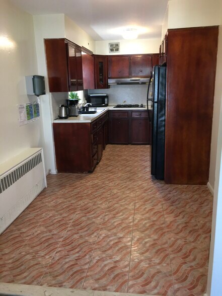 Kitchen Side View - 1650 New York Ave