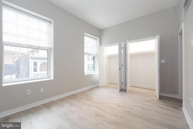 Building Photo - 1602 Sansom St