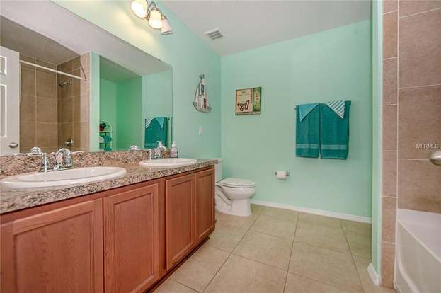 Building Photo - 2044 Wavy Leaf Ct