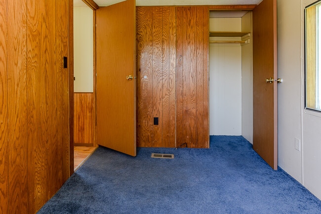 Building Photo - 16 Hilltop Dr