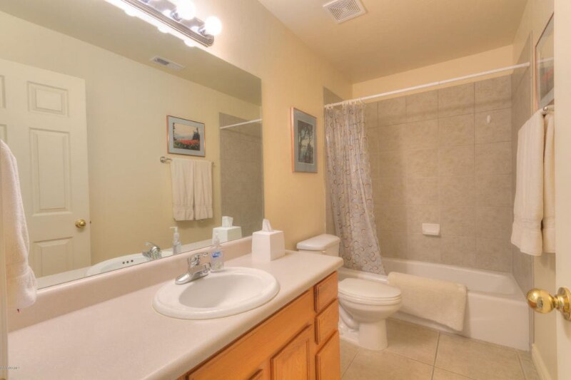 Building Photo - 1315 E Hatcher Dr