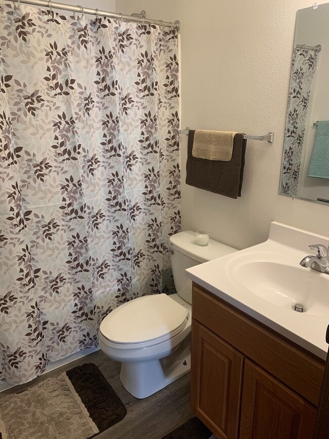 Interior Photo - Indianola Park 2