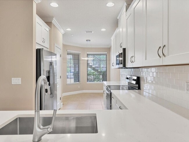Building Photo - 13604 Messina Loop