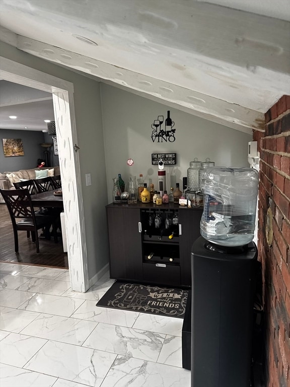 Building Photo - 11 Maple St