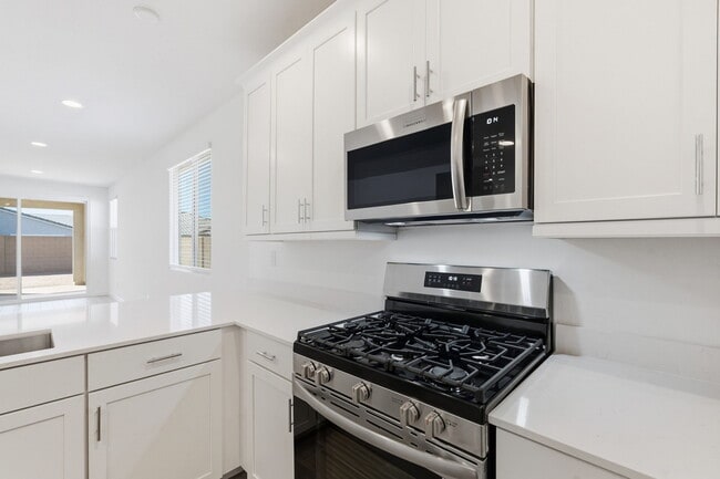 Building Photo - 8147 E Paloma Ave