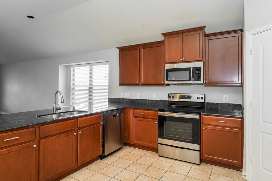 Building Photo - 4933 Lemon Grove Dr