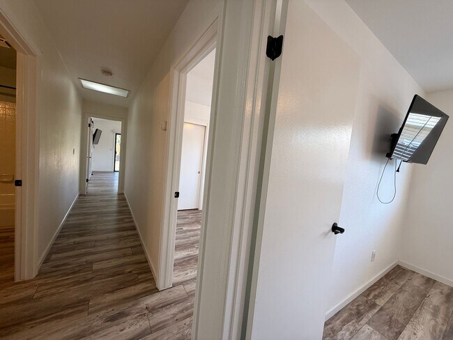 Building Photo - 243 Rio Mesa Ct