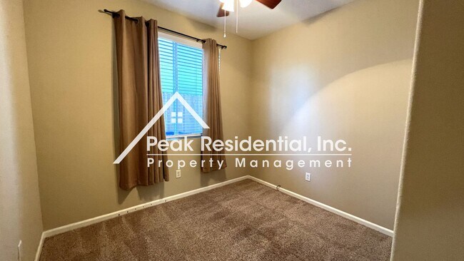 Building Photo - Wonderful Elk Grove 3bd/2ba Home with 2 Car Garage!