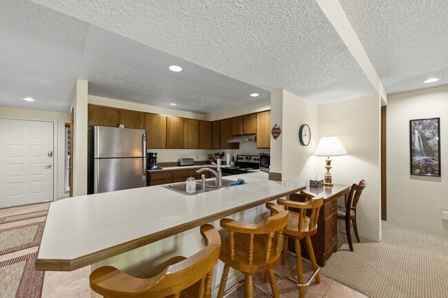 Building Photo - 2822 Hager Ln