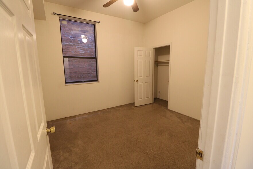 Building Photo - 115 Calhoun St