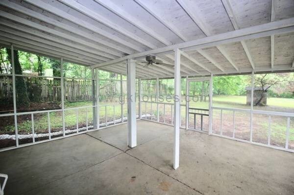 Building Photo - 7313 Valley Ln