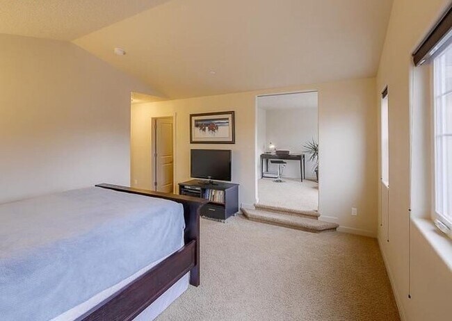 Building Photo - 29150 Bergen Ln
