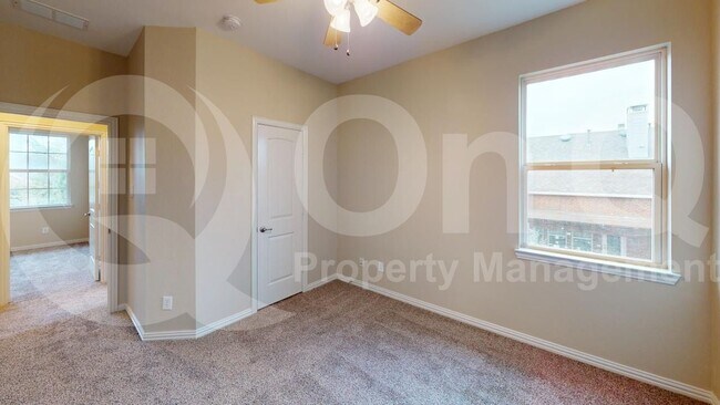 Building Photo - 3256 Clearfork Trail