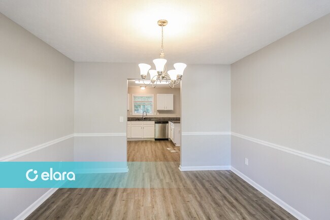 Building Photo - 8007 Harmony Lakes Dr