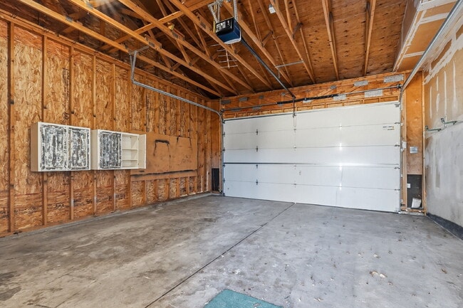 Building Photo - $2,145.95, 4-bed, 2-bath, located in Colorado Springs with WAIVED APPLICATION FEES