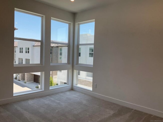 Building Photo - 2636 Everly Dr