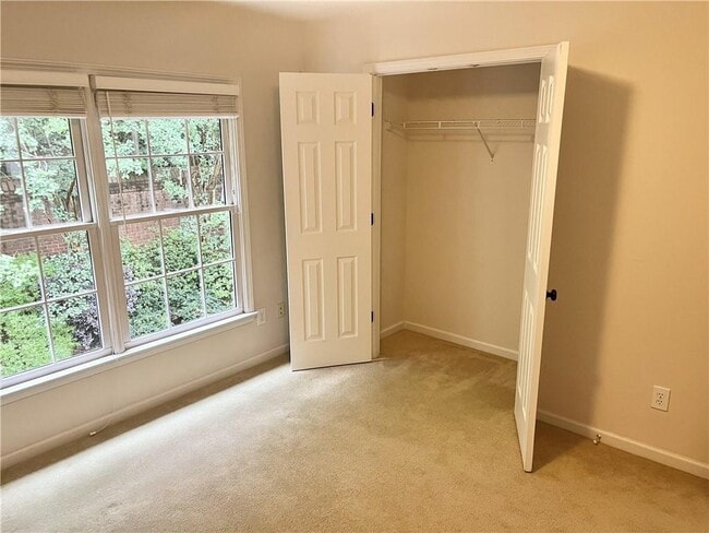 Building Photo - 5080 Avala Park Ln