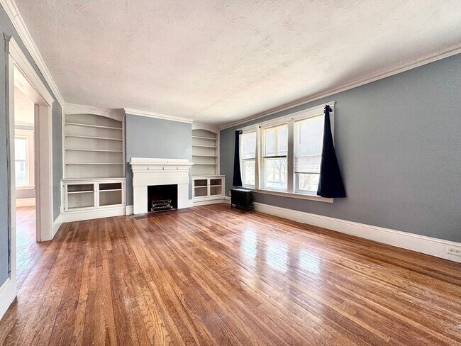 Building Photo - 58 Longfellow Rd