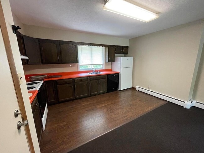 Building Photo - 57 Crossman Dr