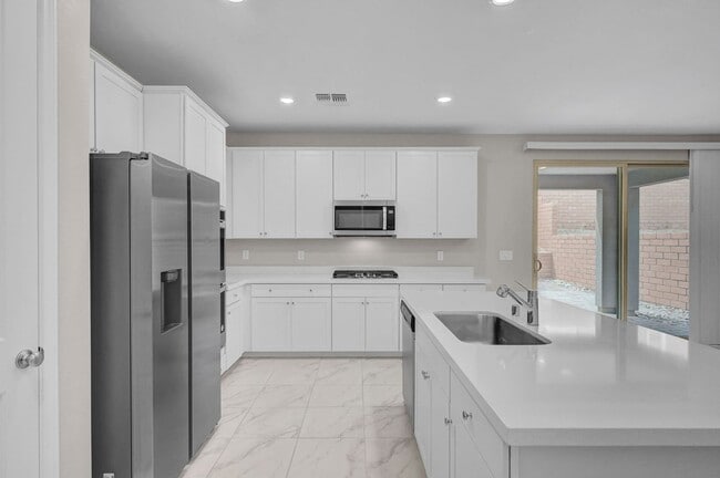 Building Photo - Summerlin gated community 4 bedroom 3 baths
