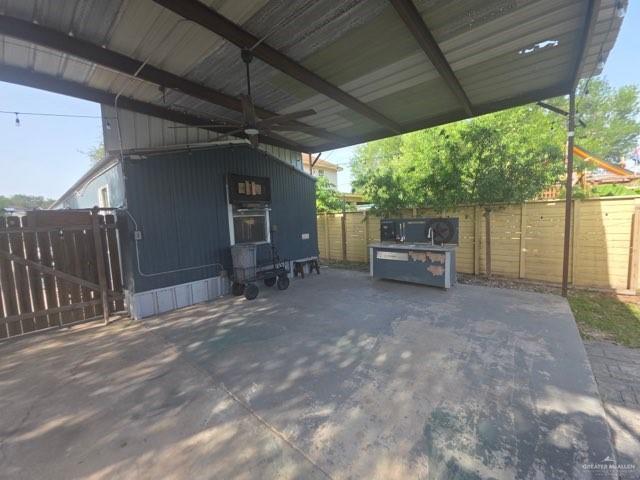 Building Photo - 1718 E Juarez Ave