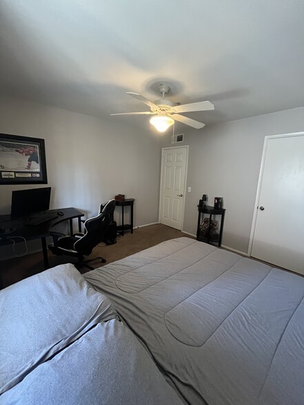 Guest Bedroom - 1650 N 87th Ter